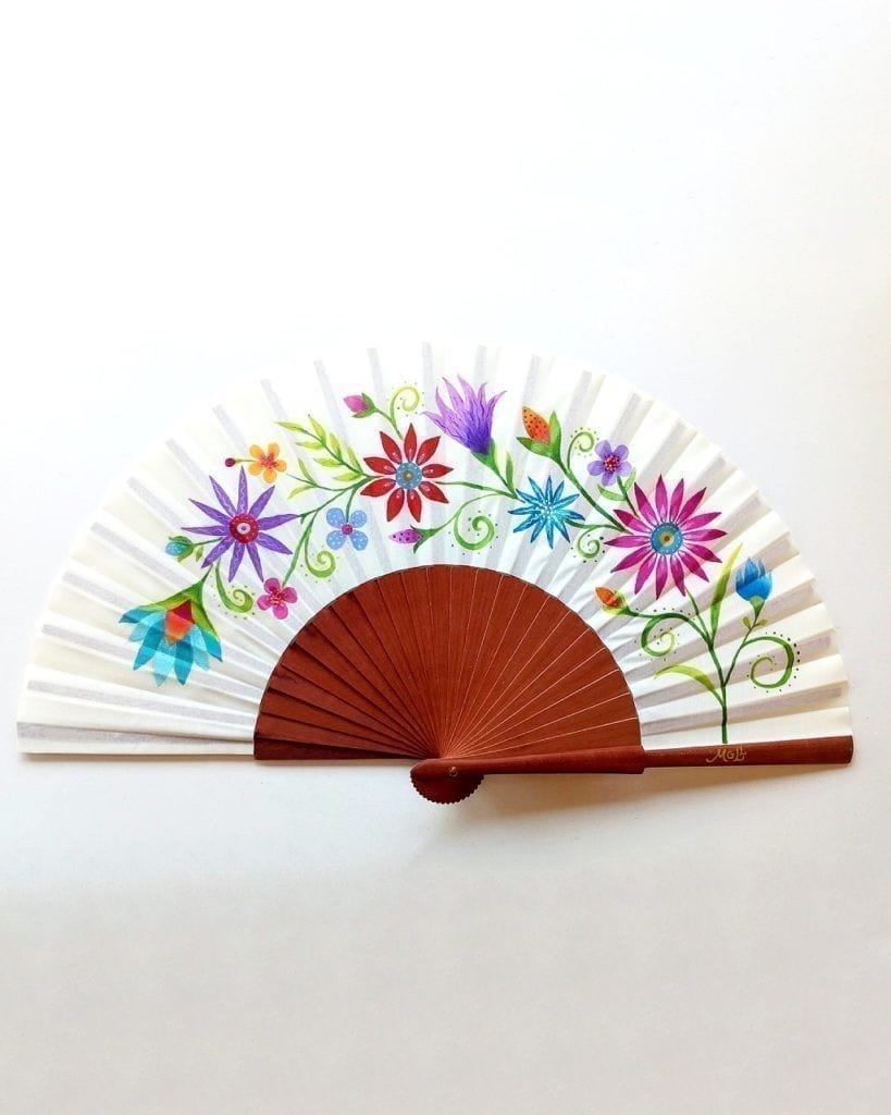 Abanico personalizado con flores _ wooden hand fan with painted flowers