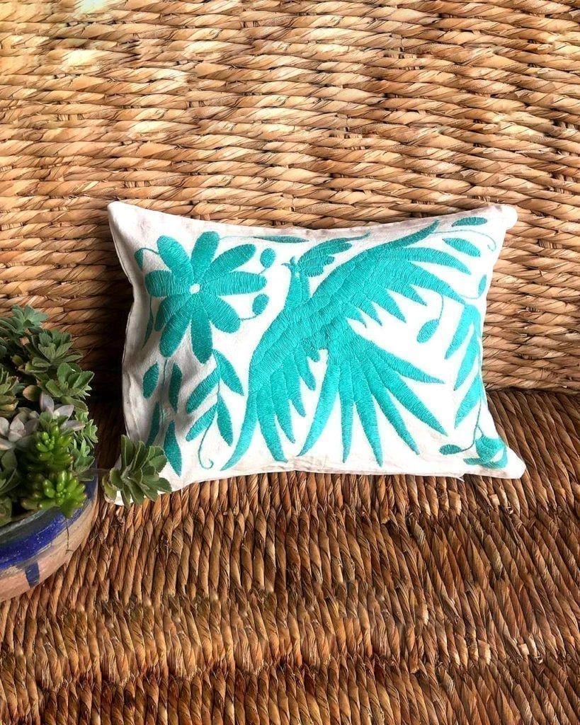 Fundas de cojines con bordado otomi mexicano ave en color turquesa - Cushion cover with mexican embroidery turquoise